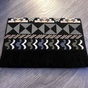STELLA & DOT- TAJ Clutch